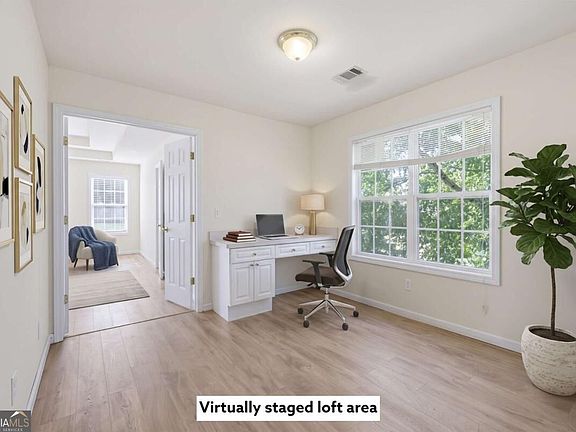 5th image of 805 Chelsea Wood Ct