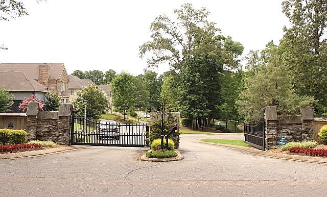 1st image of 111 Oakmont Woods Dr
