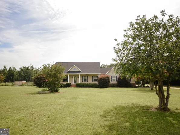 247 Darrell Thompson Rd, Lyons, GA 30436