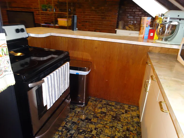 447 W Broadway #3 — Photo 11
