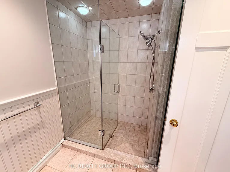 398 Maple Ave — Photo 25