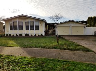 3078 Stapp Dr, Eugene, OR 97408