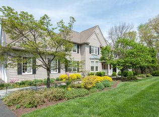 4900 Hunt Field Dr, Doylestown, PA 18902