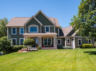 1329 Fox Grove Pl SW, Rochester, MN 55902