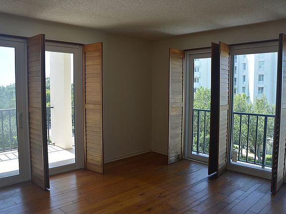 1st living room4