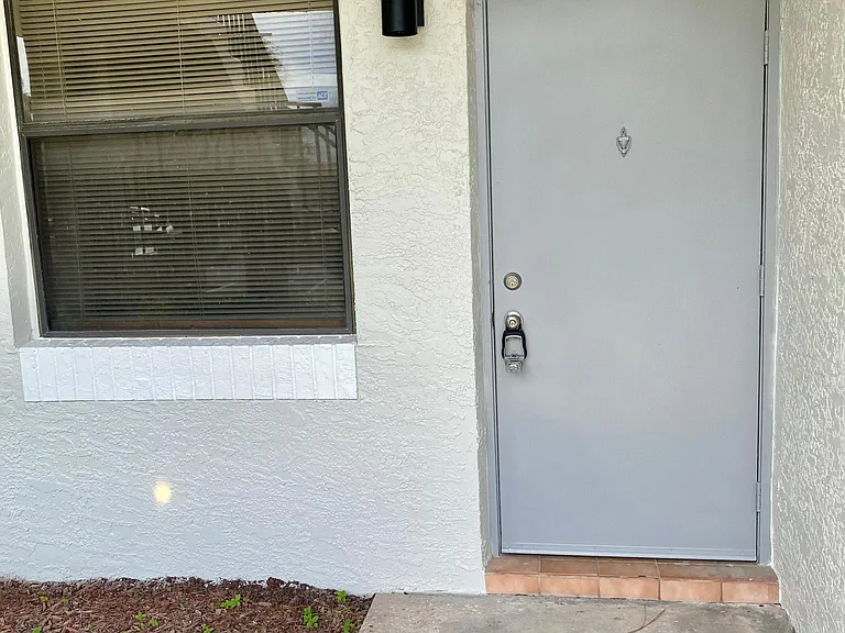 2049 Skimmer Ct W — Photo 29