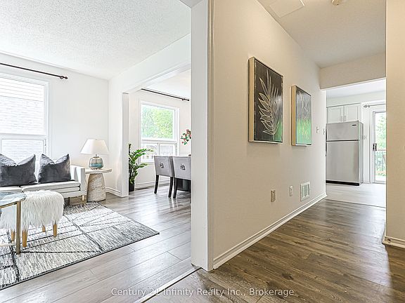 5th image of 56 Bushford St