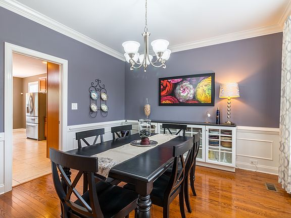 Dining. Doorway to Kitchen.