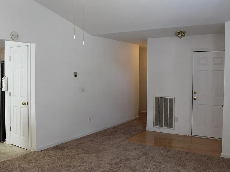111 Sumner Meadows Ln — Photo 3