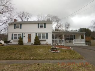 65 Oakwood St, Enfield, CT 06082