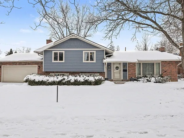 2134 Ascot Rd, Ann Arbor, MI 48103