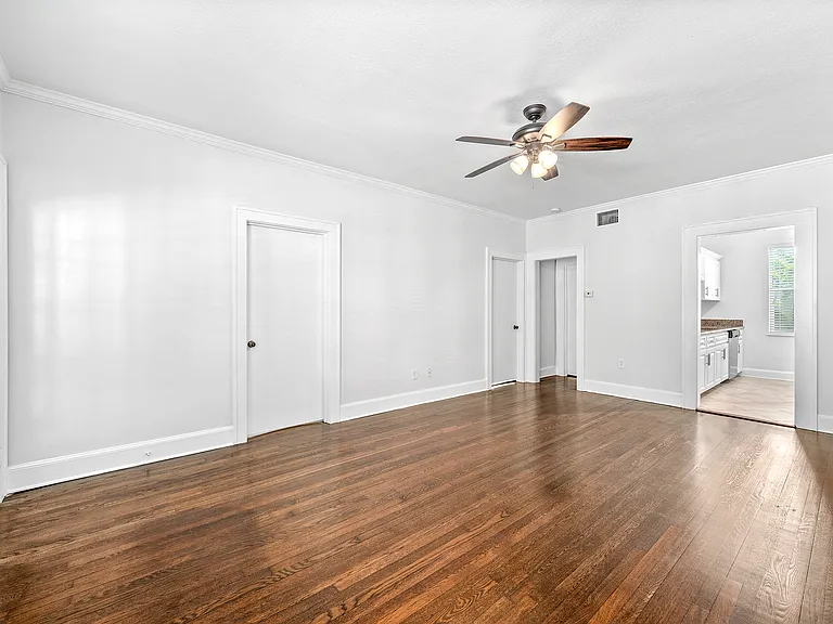 2317 W Texas Ave #4 — Photo 10