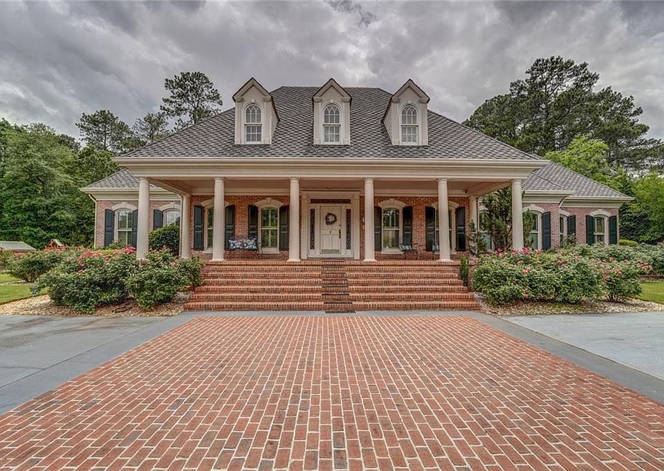 1st image of 2753 Harvest Dr SE