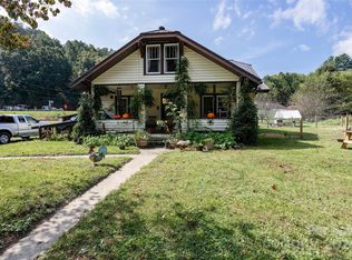 3786 Broad St, Clyde, NC 28721