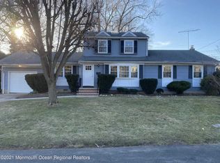 384 Hoover Ave, Edison, NJ 08837