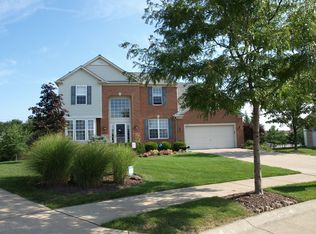 7000 Shadetree Ct, Olmsted Township, OH 44138