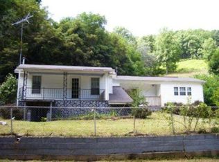 625 E Wayne St, Bluefield, WV 24701