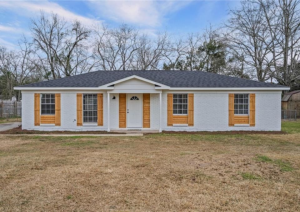 1st image of 6561 Apache Run