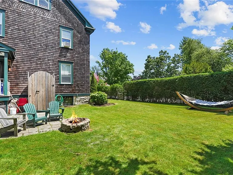52 Berkeley Ave — Photo 43