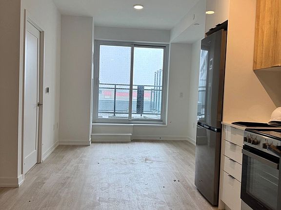 3rd image of 9763 Markham Rd #207