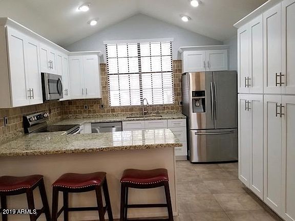 5th image of 7417 W Cameron Dr