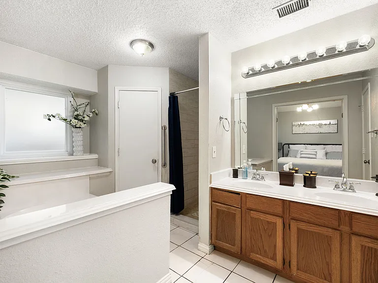 4143 Norway Ln — Photo 19