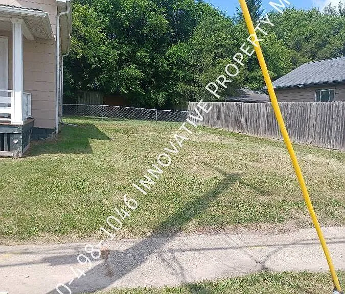 3012 S Grand Traverse St — Photo 3