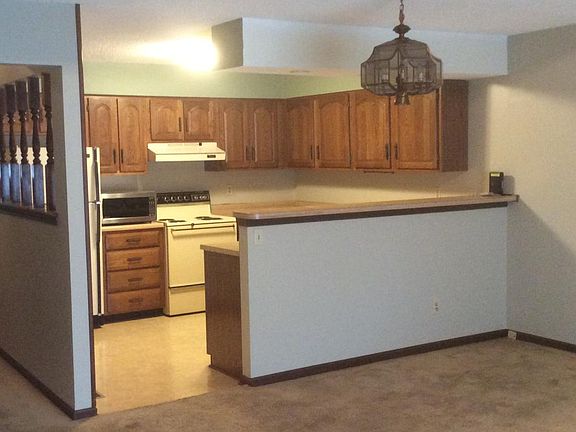 2nd image of 10110 W 86th Ter