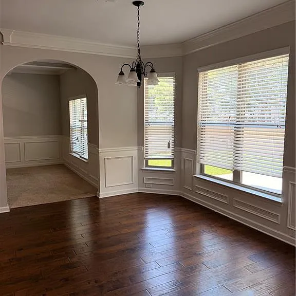 559 Madison Park Dr — Photo 11