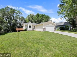 2036 Wenz Ave, Chaska, MN 55318
