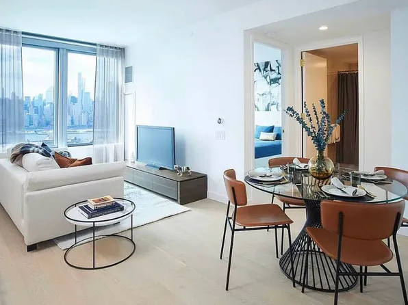 3 Court Square image 5 of 12