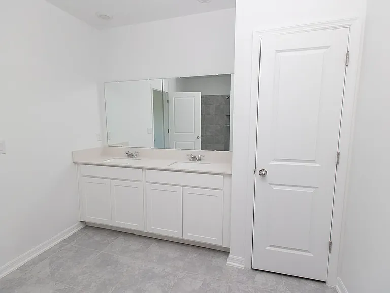 1482 Austin St — Photo 14