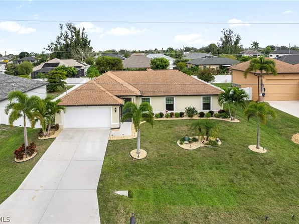 423 NW 7th Pl, Cape Coral, FL 33993