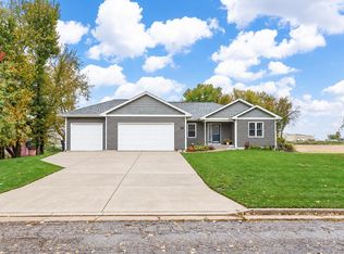 217 Maple Dr, Waterloo, WI 53594