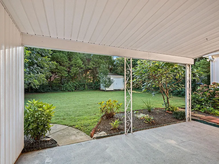 4713 Walden Ct — Photo 3