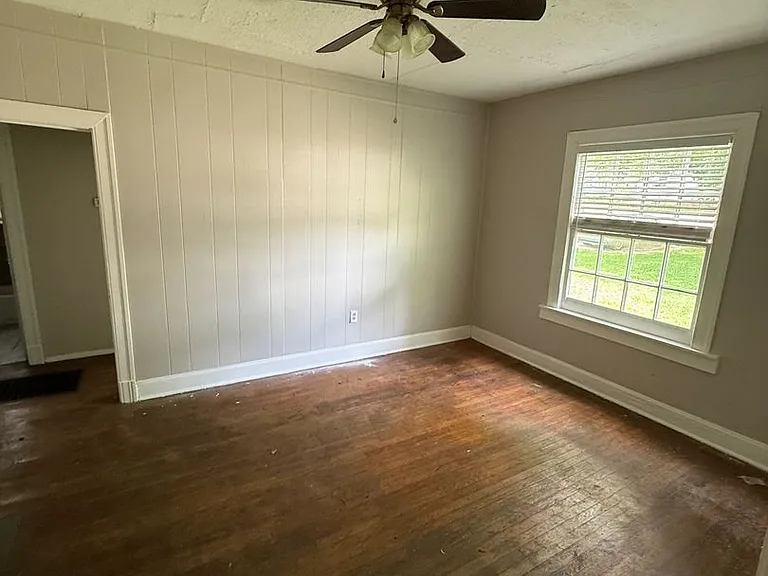 3808 Northview Dr — Photo 7
