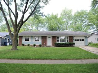 321 S Salem Dr, Schaumburg, IL