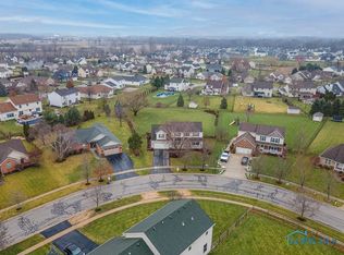 7802 Royal Hampton Ln, Waterville, OH 43566