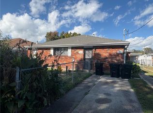 6025 Wales St, New Orleans, LA 70126