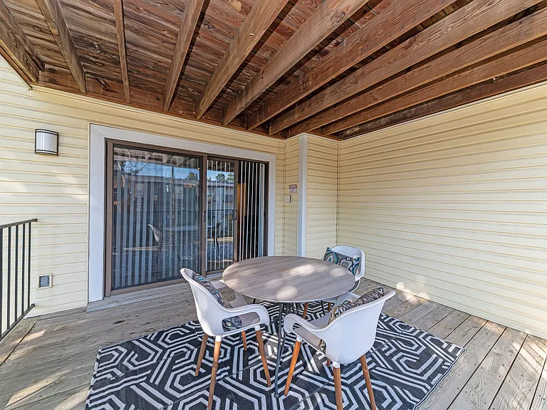 Large private patio/balcony