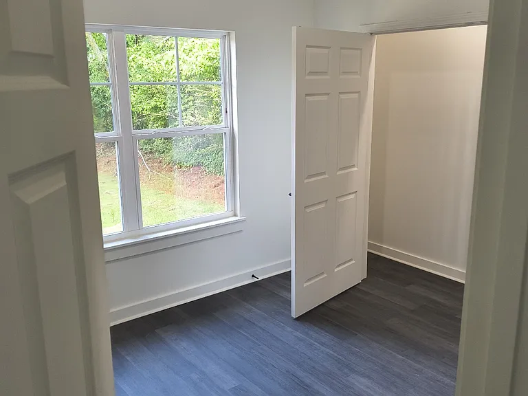 1510 Brownwood Ave #A — Photo 10
