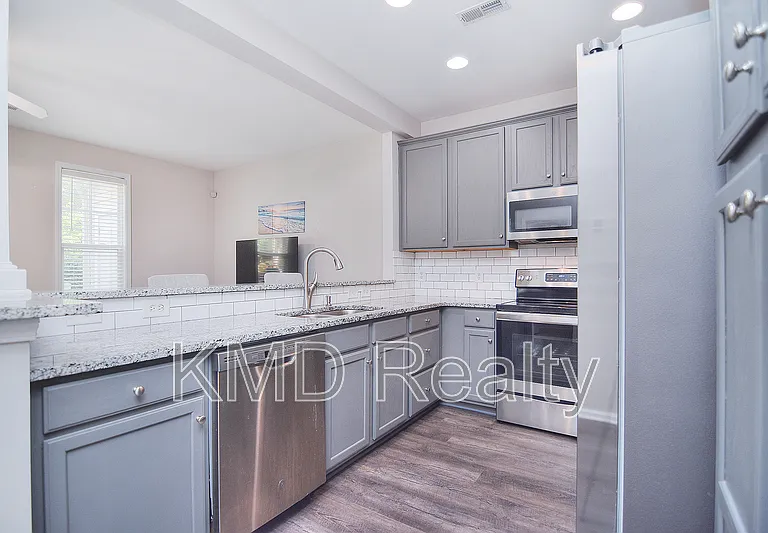11315 Dundarrach Ln — Photo 3