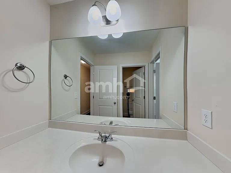 110 Dynasty Ln — Photo 16