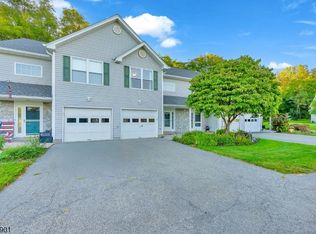 26 Beechmont Ter, Hardyston Twp., NJ 07419