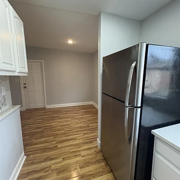 821 S Solandra Dr — Photo 8