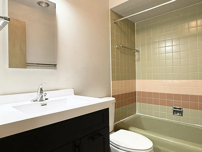 2060 Allen Blvd #9 — Photo 10