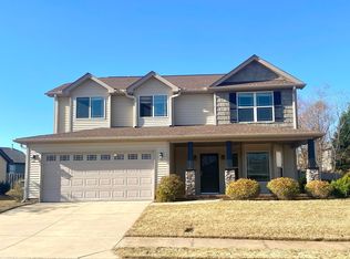 15 Nautical Dr, Greer, SC 29650