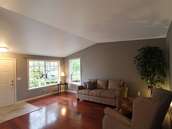 5th image of 7611 NE 197th Ct