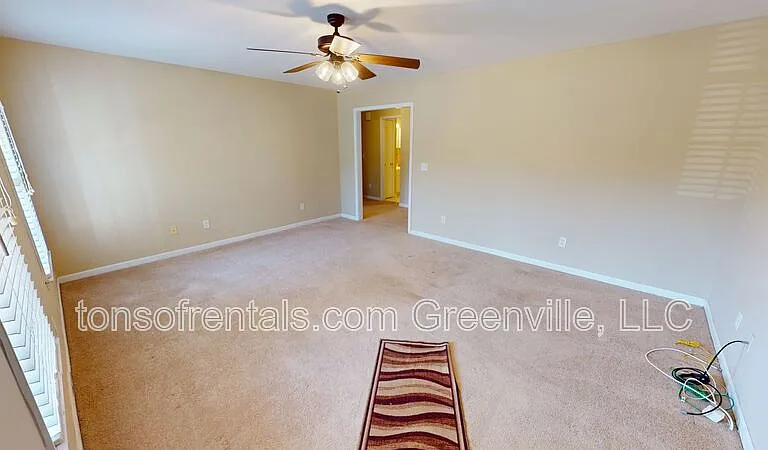863 McAbee Rd — Photo 2