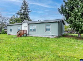 355 E Blakely Ave, Brownsville, OR 97327
